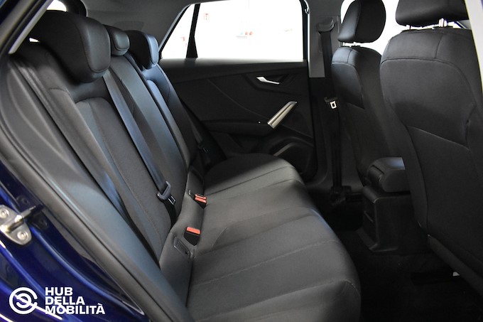 AUDI Q2 30 TDI S tronic Business